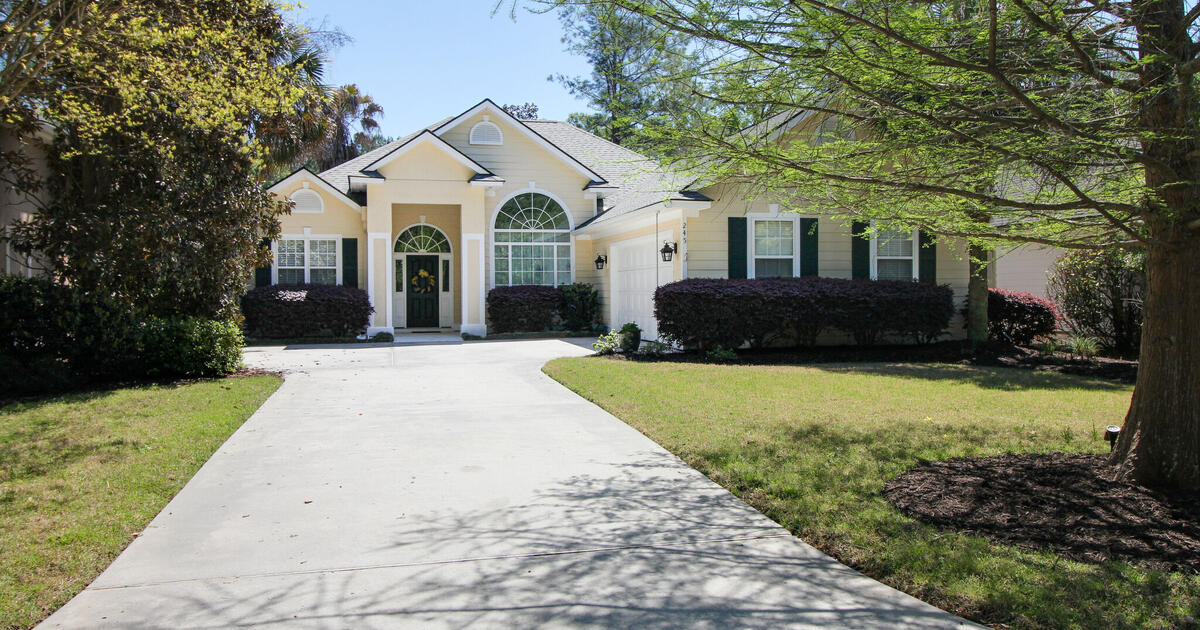 Custom built home in Rose Hill OPEN HOUSE 585,000. for Free in