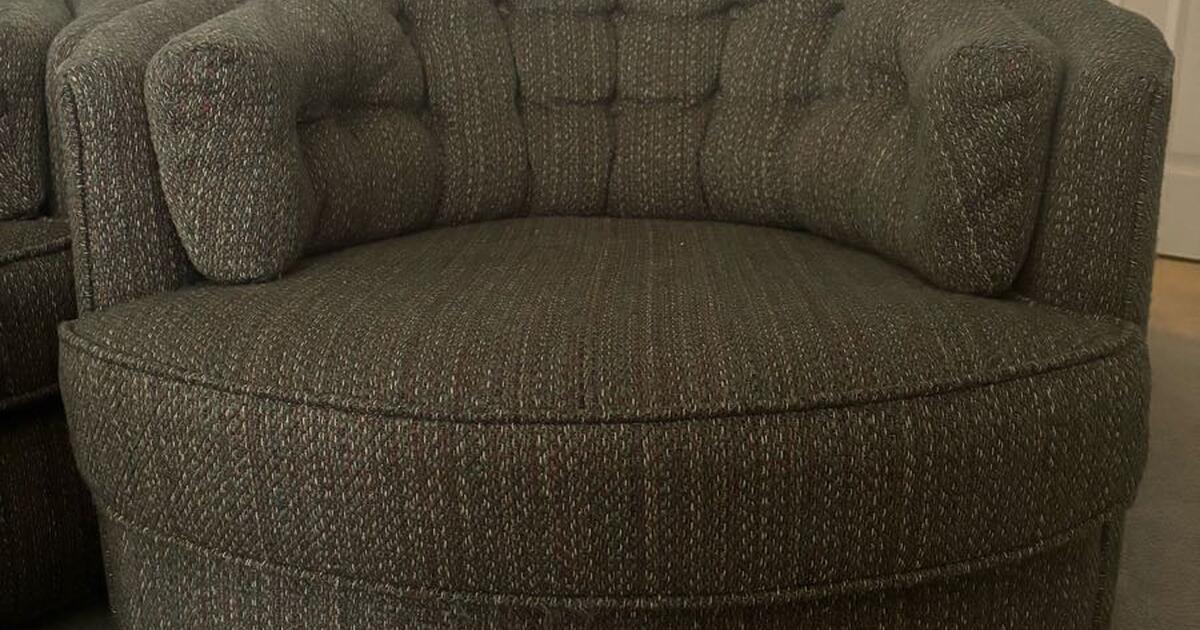 Two vintage swivel bucket chairs 100 each for 100 in Fountain Valley, CA For Sale & Free