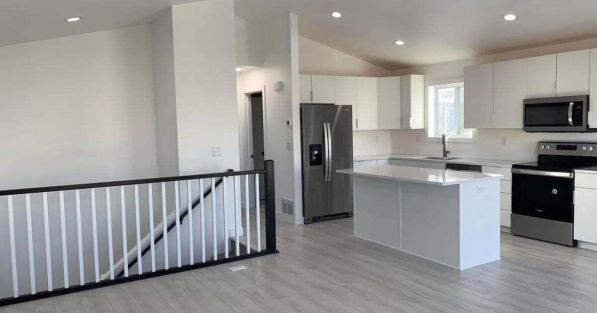 Brand new 3 bedroom 2 bathroom house in Horace for rent for 1995 in