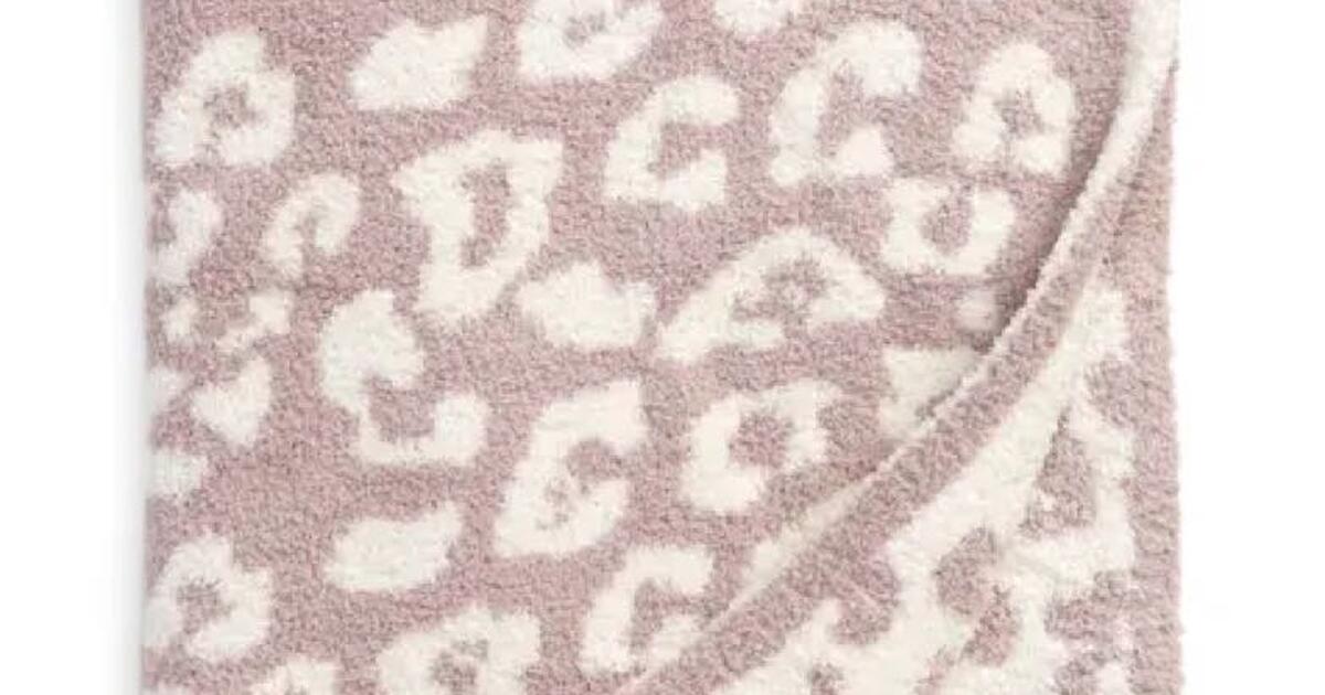 Faded Rose/Cream Barefoot Dreams “In the Wild” throw blanket for 170