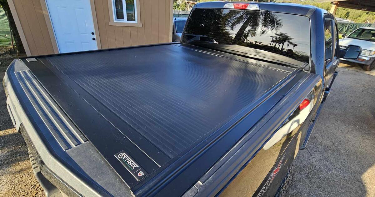 2020 Ford F150 Retrax Bed Cover for 1200 in Ramona, CA For Sale