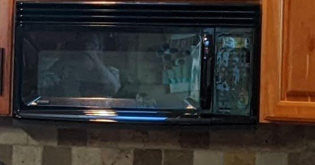 Kenmore microwave hood combination. for 70 in Littleton, CO Finds