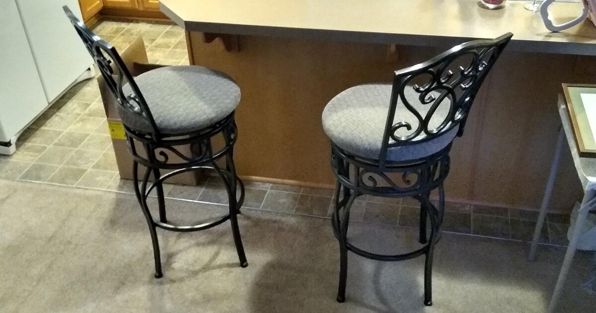 Bar stools for Free in Tucson, AZ Finds — Nextdoor