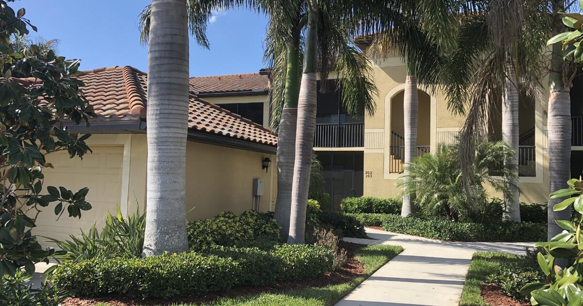 For Rent Veranda Unit (Townhouse Condo) in River Strand with Golf in