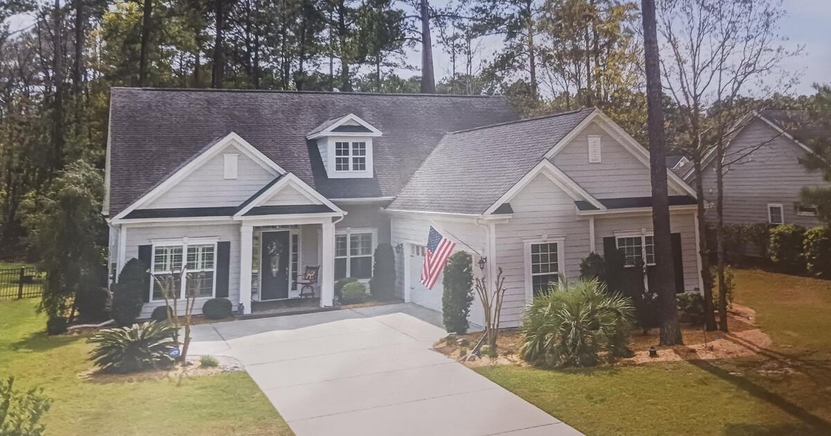 House Real Estate, 4 Bedrooms, 3 Baths, Fenced Yard in Latitude Lakes