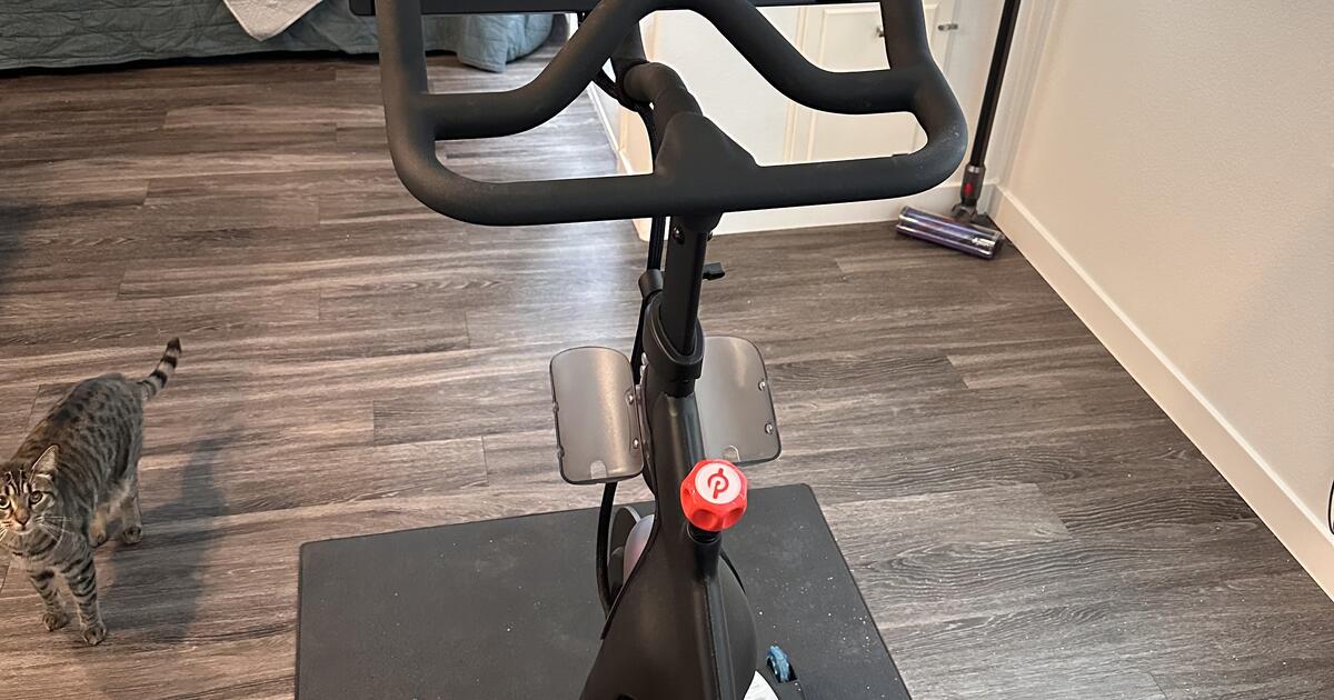 Peloton bike for 850 in North Las Vegas, NV For Sale & Free — Nextdoor