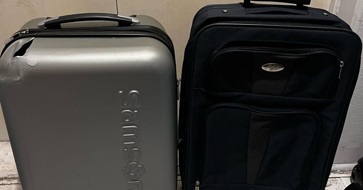 Cabin sized suitcases FREE (damaged) for Free in Orlando, FL For Sale