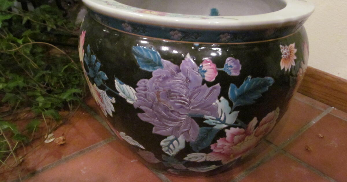 Large Chinese Pot for 25 in Madison, WI For Sale & Free — Nextdoor