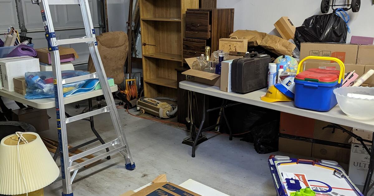 Moving Sale Dogwood Ridge 1200 Summer Stars Street for Free in Apex, NC For Sale & Free