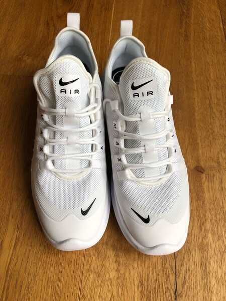 Nieuwe Nike Air Maat 43 valt Klein Voor 40 In Amsterdam NH Te Koop Gratis Nextdoor