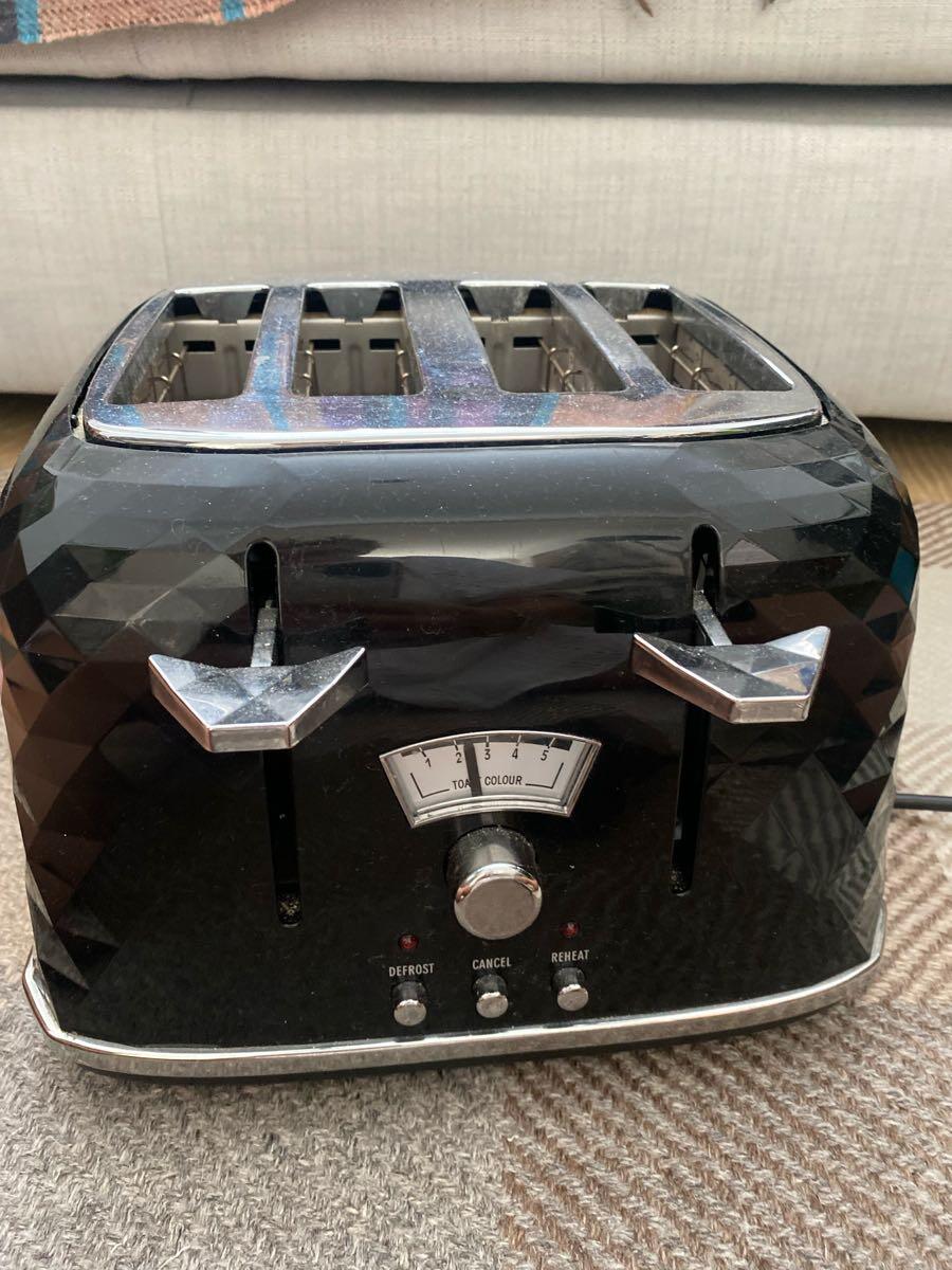 Black delonghi toaster cth4003.bk for 20 in London England For