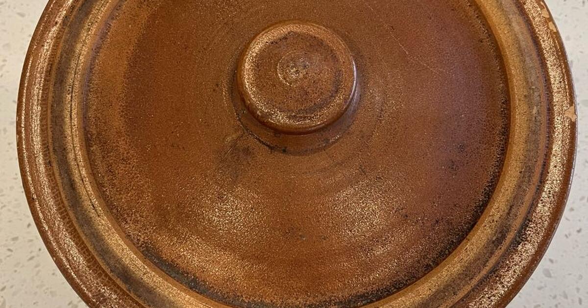 Antique pottery bowl w/lid for 50 in Baton Rouge, LA Finds — Nextdoor