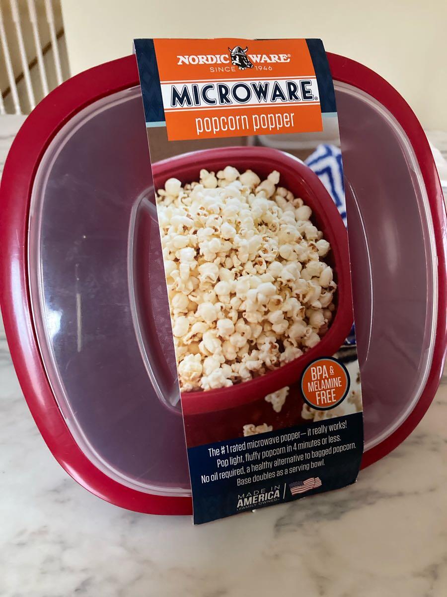 NordicWare Microwave Popcorn Popper (2 pictures) for 10 in St. Paul