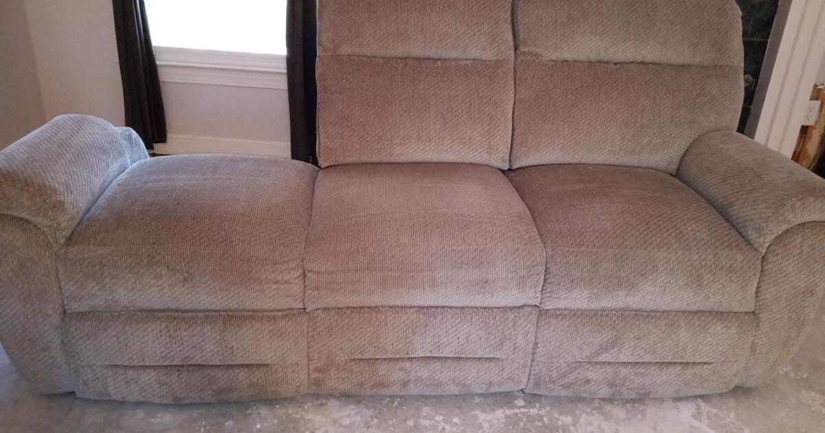 Lazy Boy Recliner Sofa (with 2 recliners) for $500 in Bartlett, TN ...