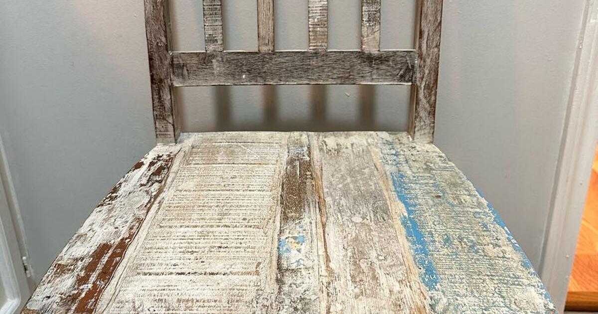 Farmhouse Chair (Pair) for Free in Baton Rouge, LA Finds — Nextdoor