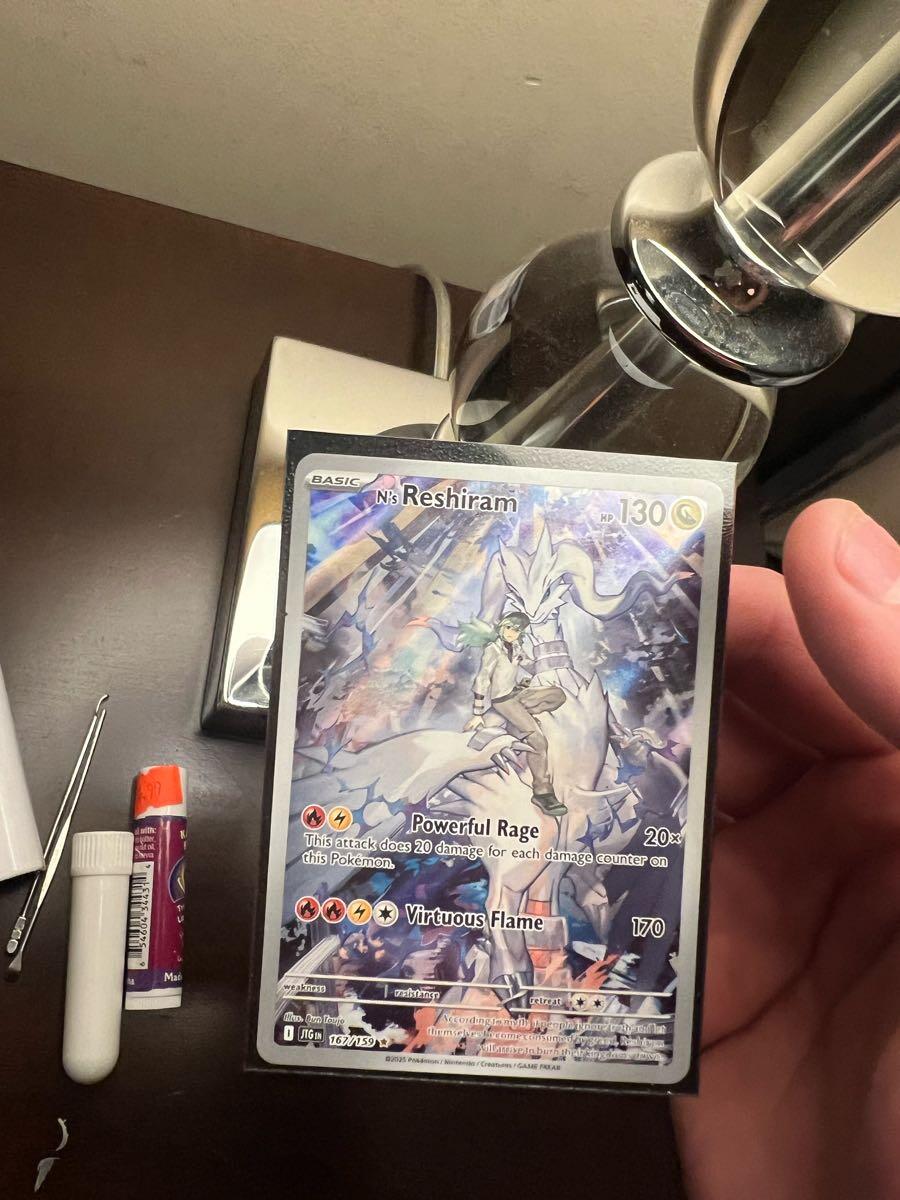 Reshiram Pokémon Card