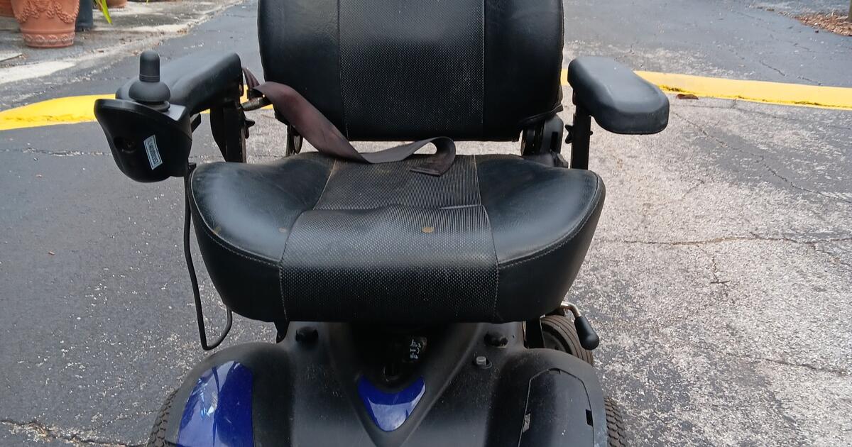 Drive Medical TITAN Power Chair for 300 in Seminole, FL For Sale