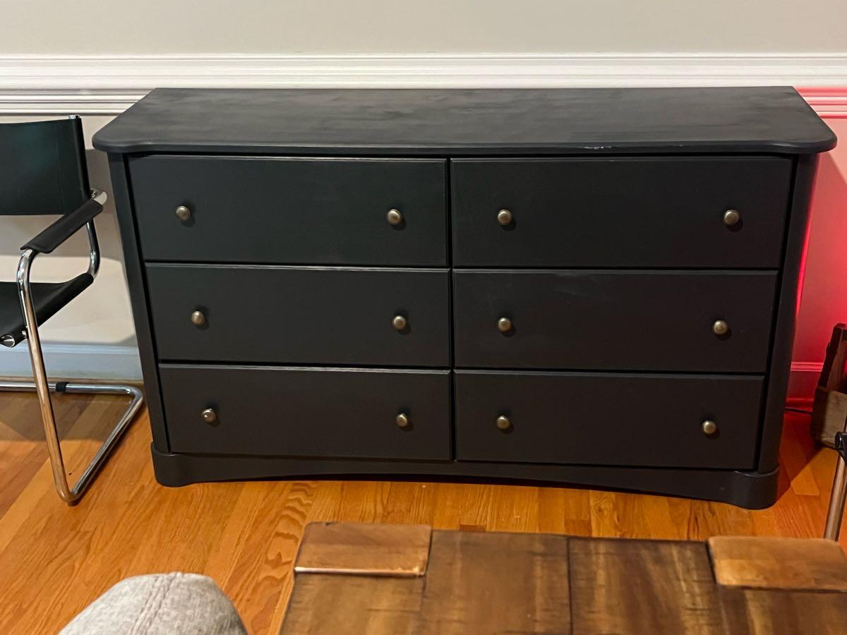 6-Drawer Dresser