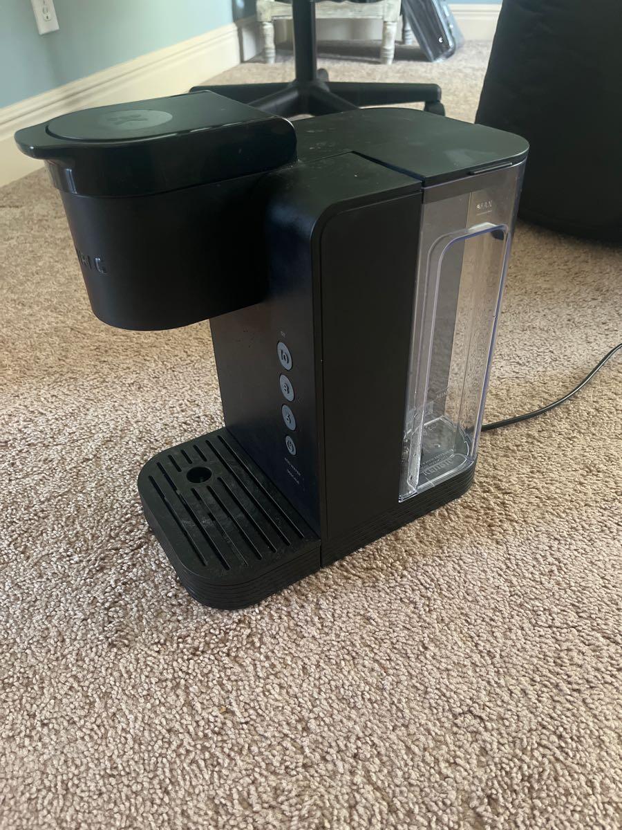 Coffee maker (not working) for Free in Olathe, KS For Sale & Free