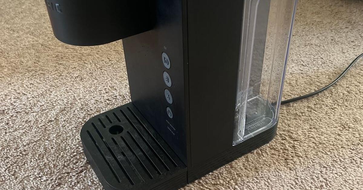 Coffee maker (not working) for Free in Olathe, KS For Sale & Free