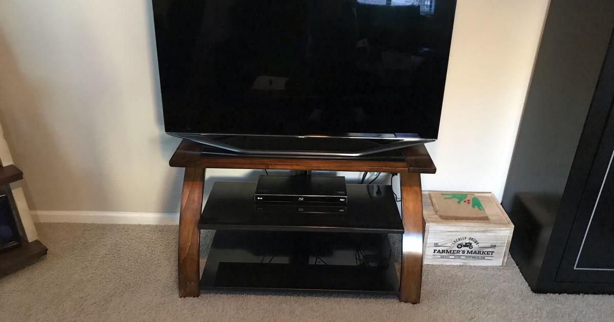 BUNDLE Samsung UN55H7150AF 55 Inch 3D Television ,BluRay Player and