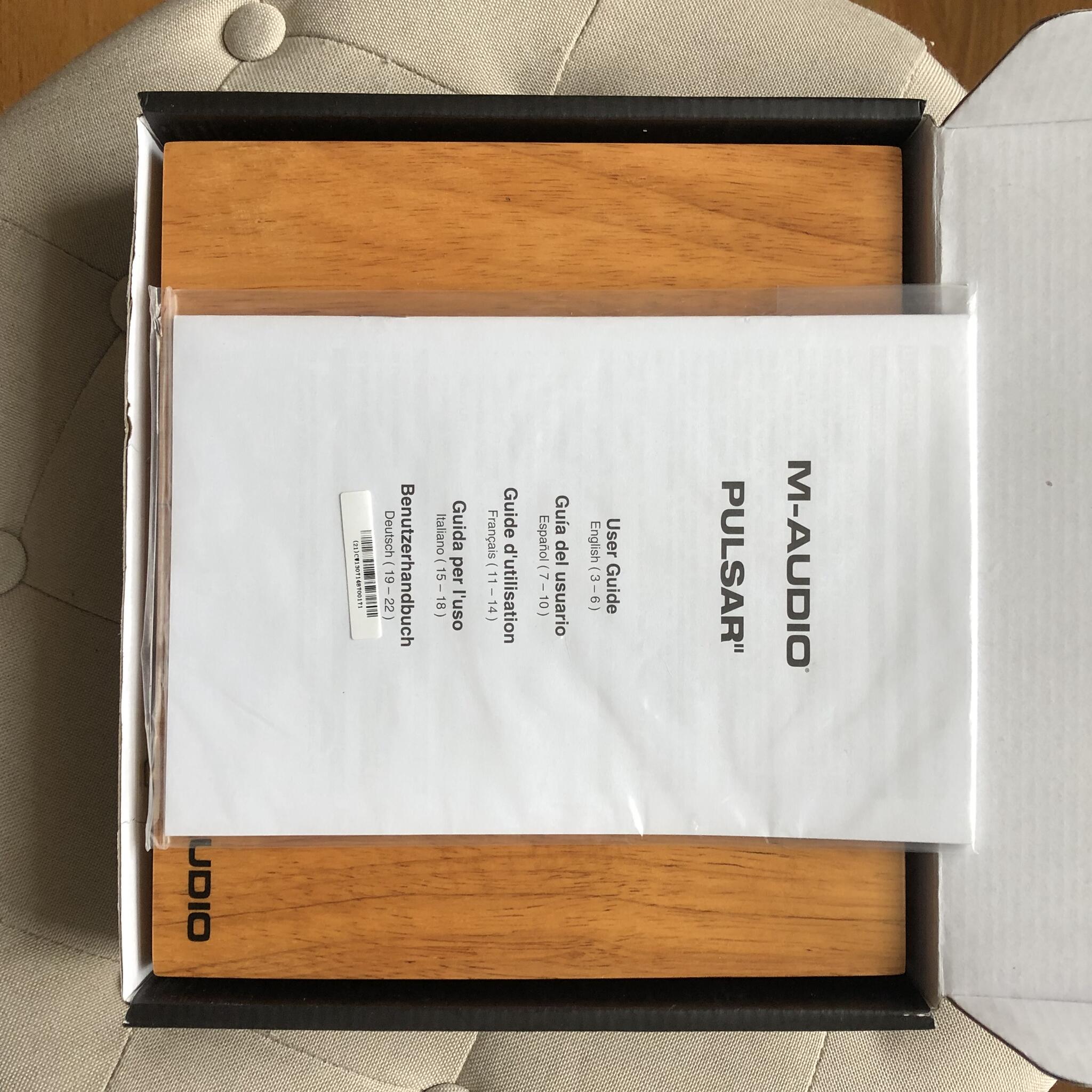 Matched pair MAudio Pulsar II microphones for Free in Raleigh, NC