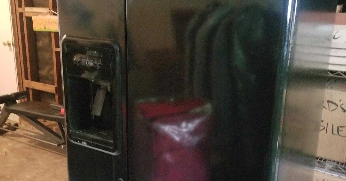 black refrigerator for Free in Torrance, CA Finds — Nextdoor