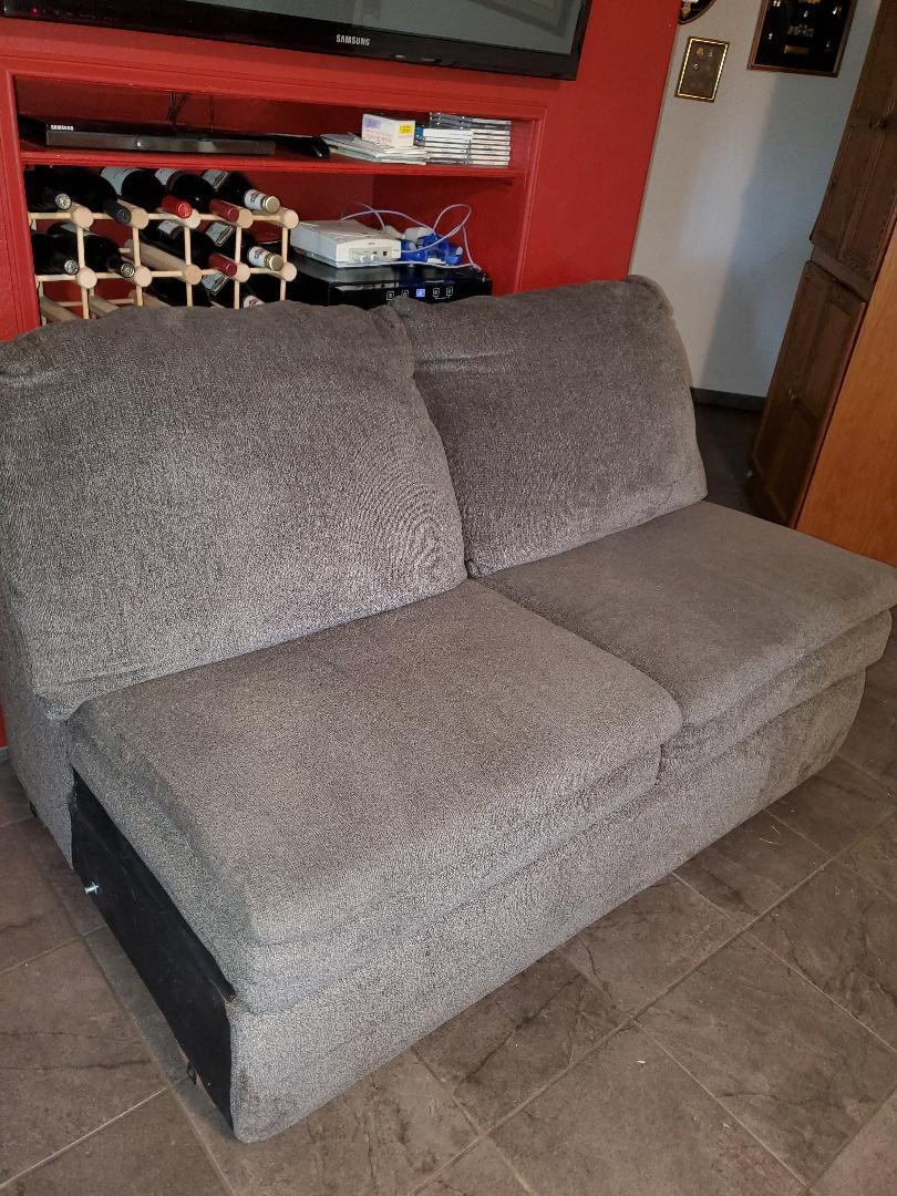 65 inch wide sectional sofa for Free in Rapid City, SD For Sale & Free — Nextdoor