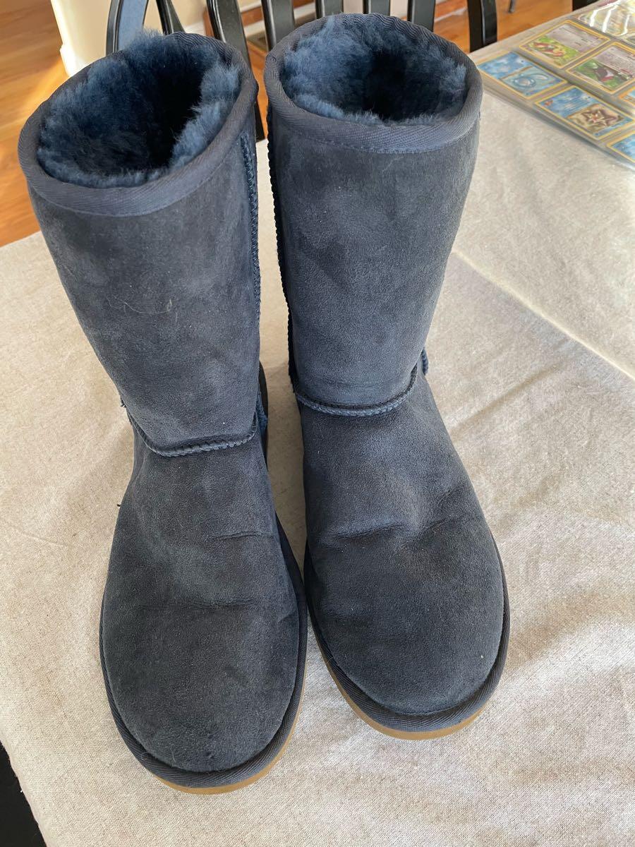 LIKE NEW UGGS for $75 in Brewster, MA | For Sale & Free — Nextdoor