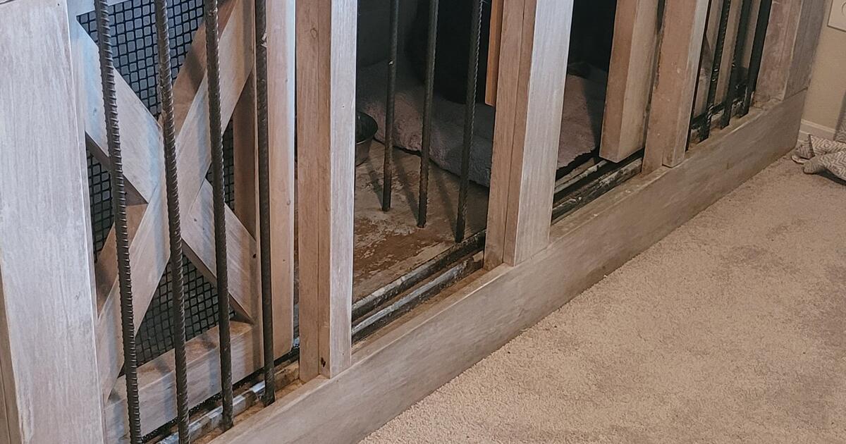 Custom dog kennel with interior divided into 2 spaces for 500 in