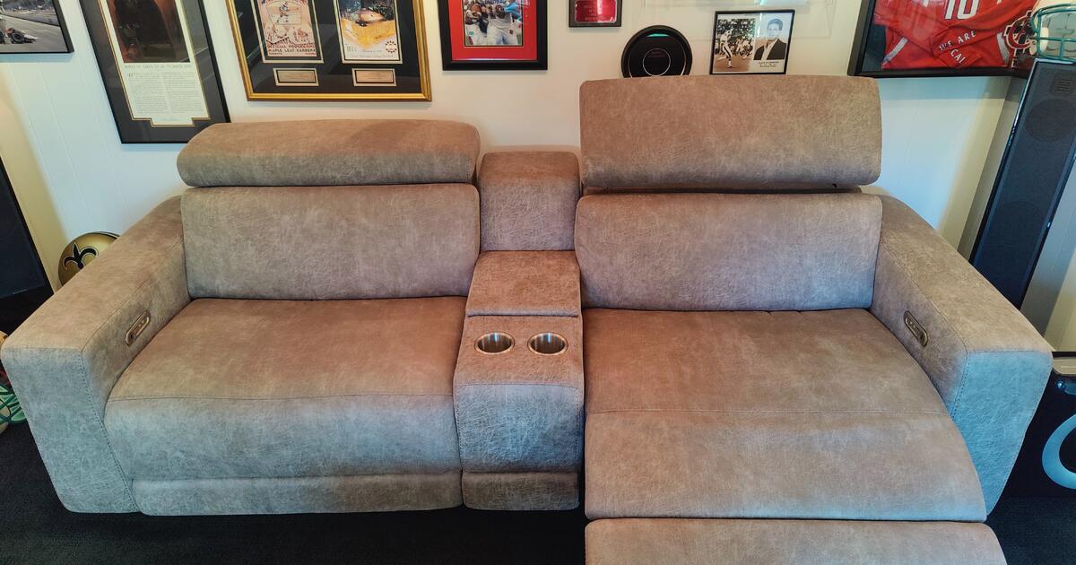 Double Recliner Couch for 800 in Louisville, KY For Sale & Free