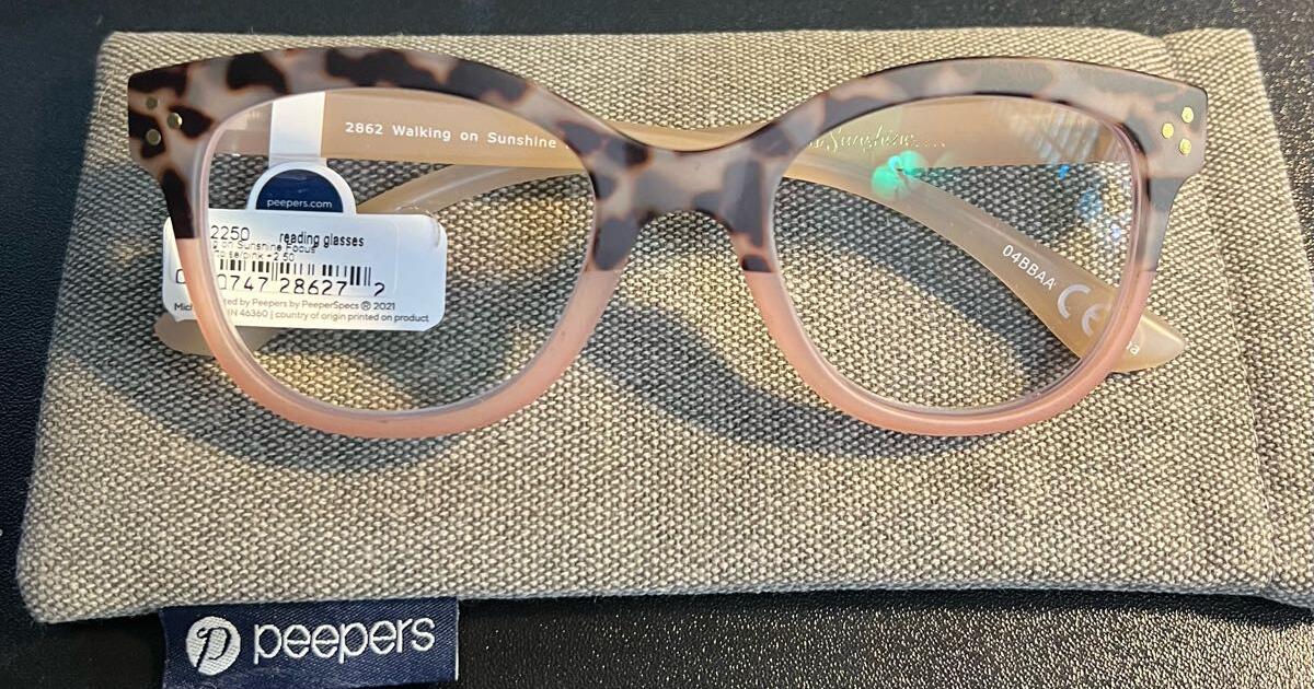 Peepers Blue Light Blocking Reading Glasses. for 15 in Columbus, GA