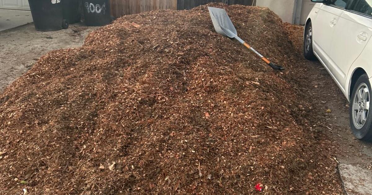 Free redwood wood chips. for Free in Sacramento, CA | For Sale & Free ...