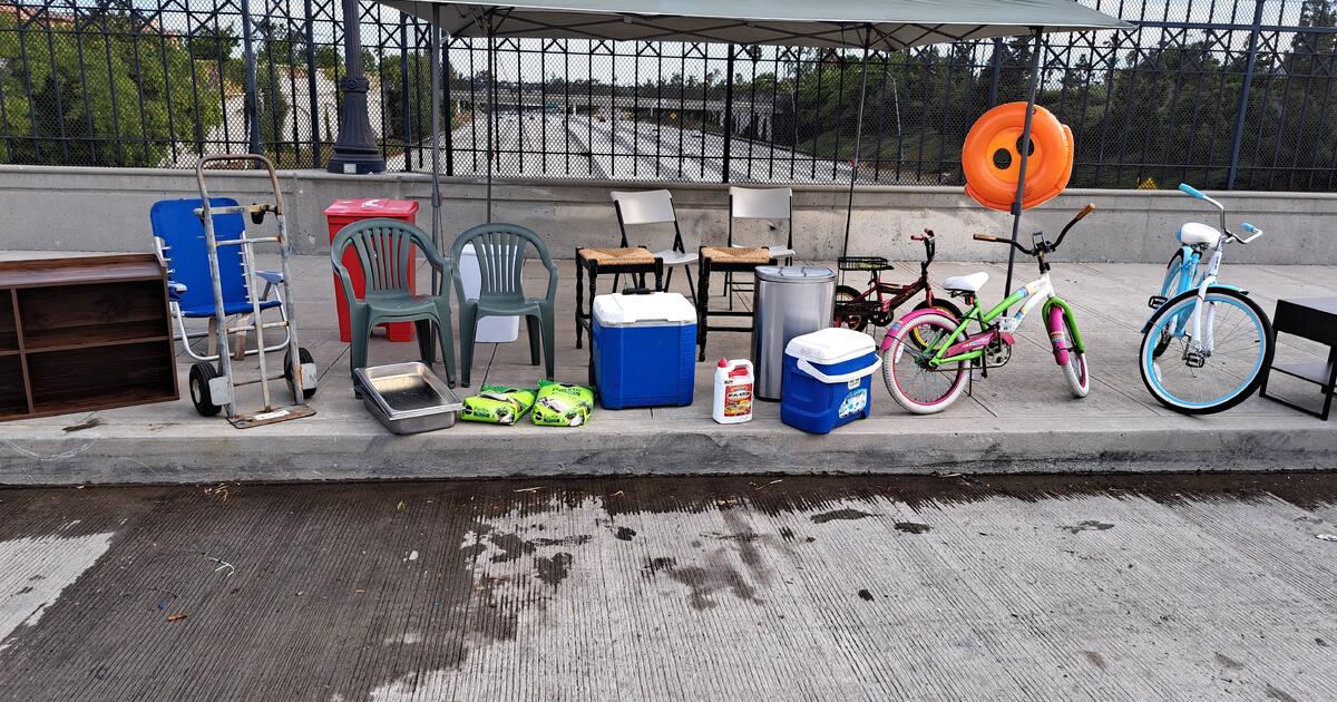 Yard sale for Free in San Diego, CA For Sale & Free — Nextdoor