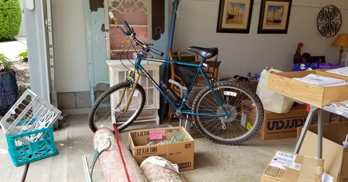 Big Garage Sale Donegal Cliffs Dublin in Dublin, OH For Sale & Free