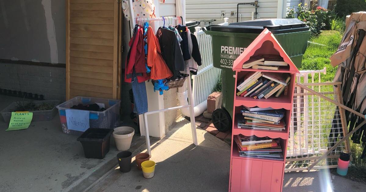 Multi family Garage Sale in Oakmont for Free in Elkhorn, NE Finds