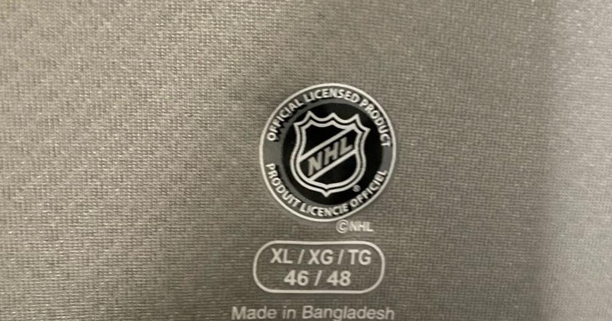 Bruins half zip pullover 10 for 10 in wenham ma for sale free