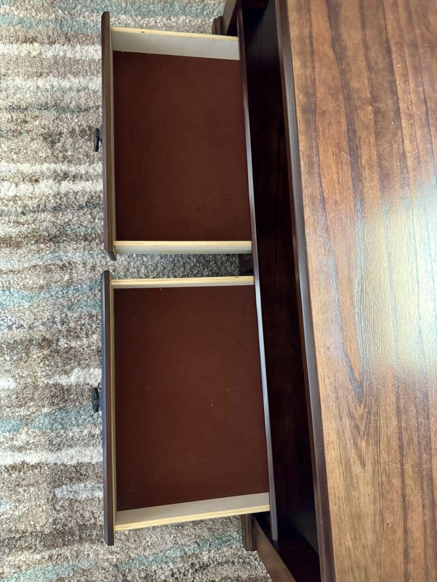 Clairfield Tobacco 3 Pc Table Set For $300 In San Antonio, TX