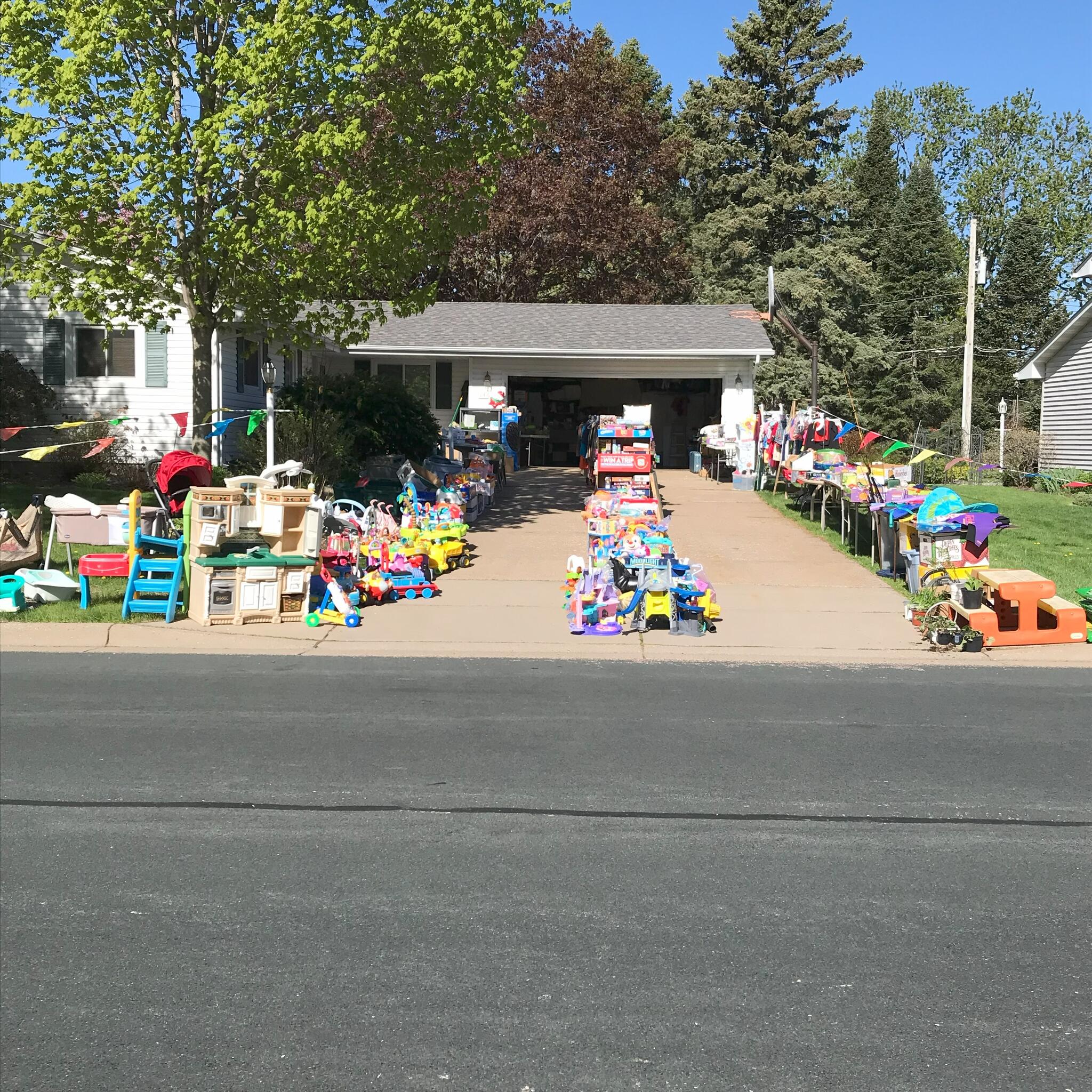 Garage Sale - Woodbury for Free in Woodbury, MN | For Sale & Free