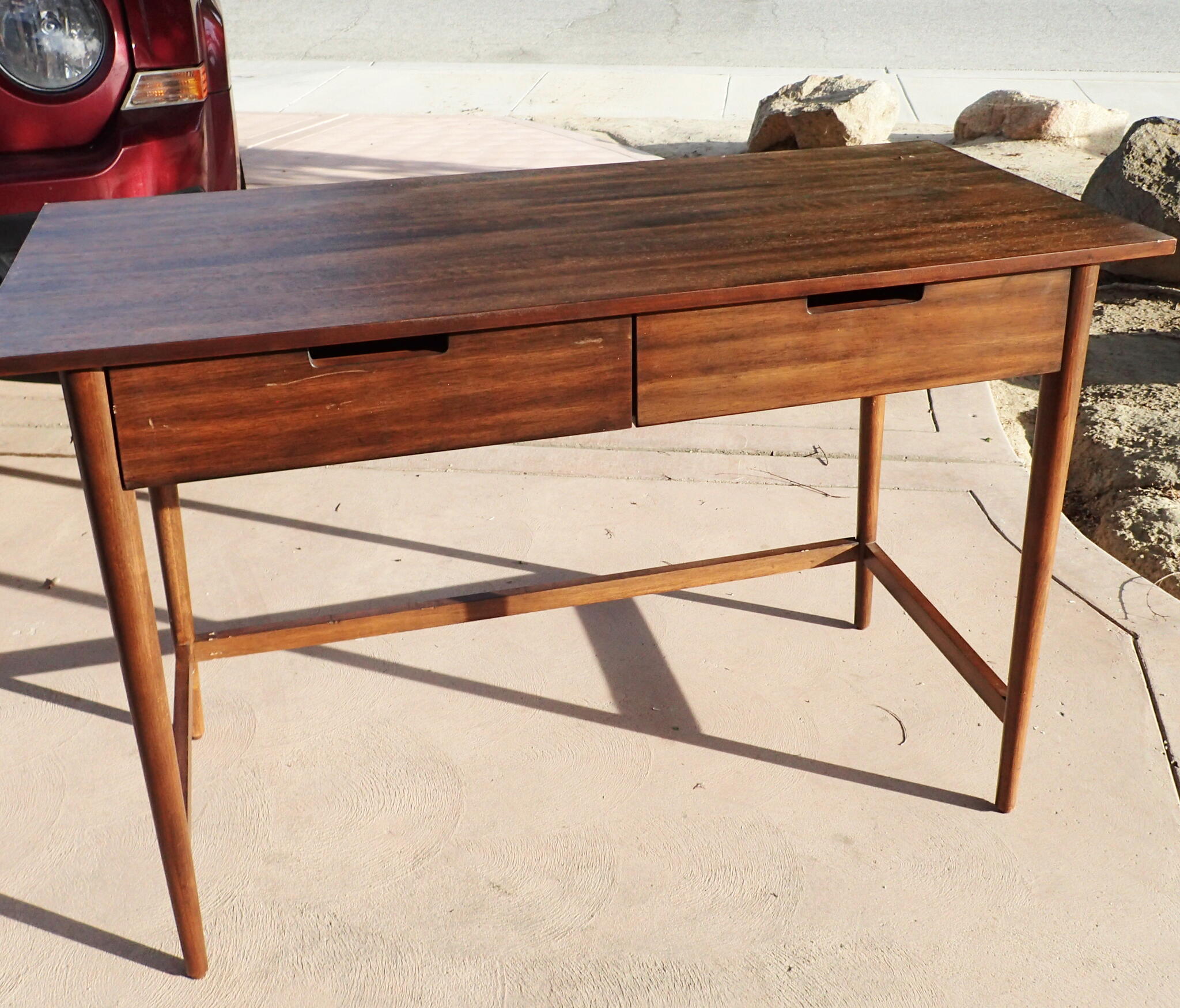 project 62 ellwood writing desk