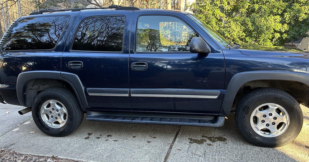 2005 Chevy Tahoe LS (4 wheel drive; dark blue) for $4200 in Apex, NC ...