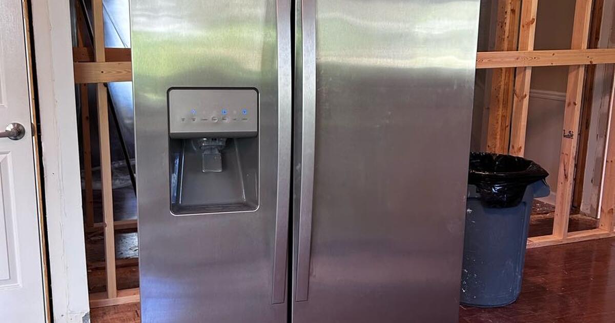 Refrigerator for 250 in Hilton Head Island, SC For Sale & Free