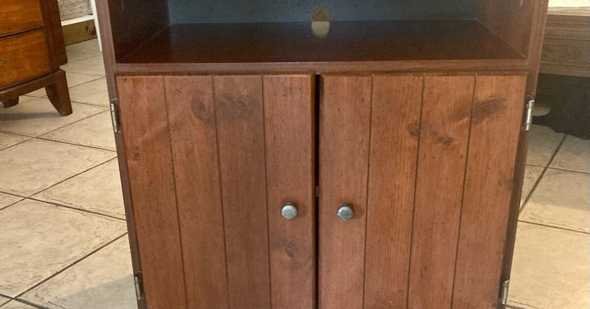 Wooden TV stand/ Side table for 75 in Fort Lauderdale, FL Finds