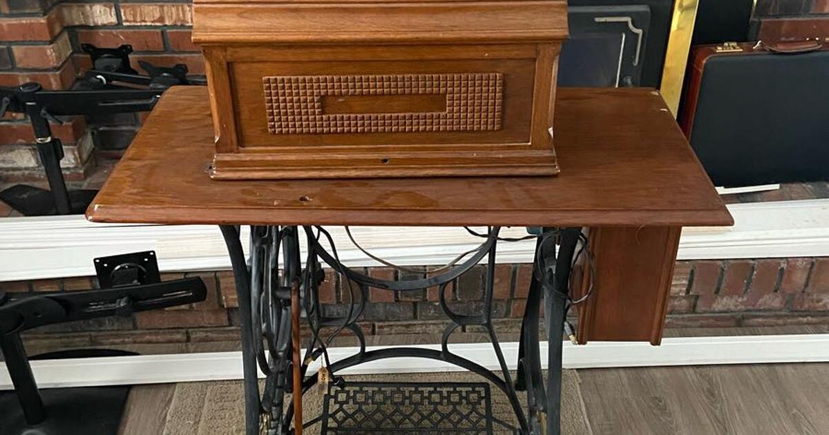 Sewing Machine for 40 in Chesterfield, NJ Finds — Nextdoor