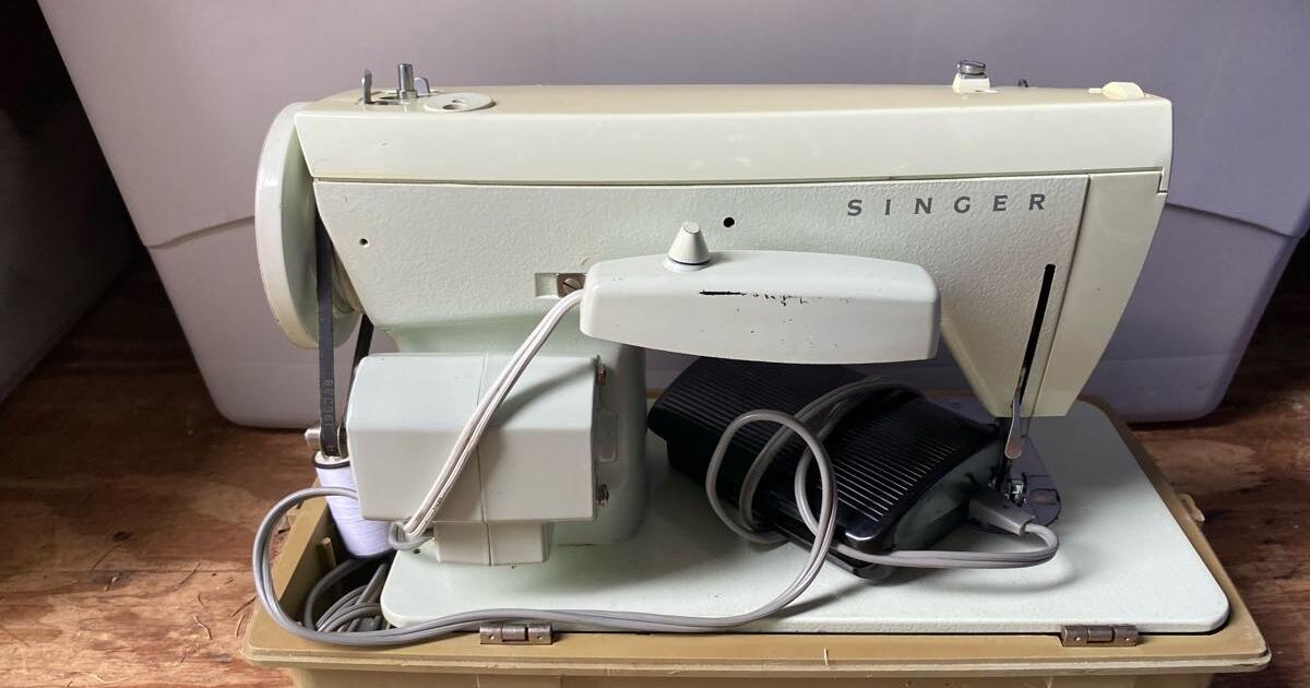 Sewing machine for Free in Cleburne, TX For Sale & Free — Nextdoor