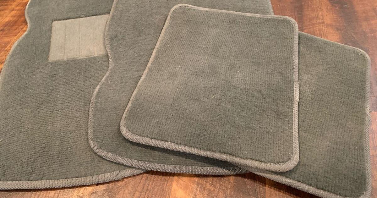 Gray car mats for 5 in Beachwood, OH For Sale & Free — Nextdoor