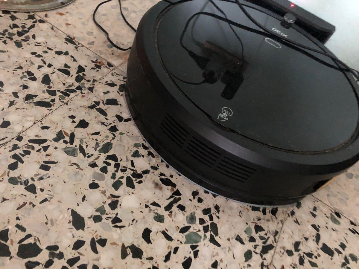 Robot Aspirapolvere Marca DEIK Per 30 € a Milan, LOM | Occasioni — Nextdoor