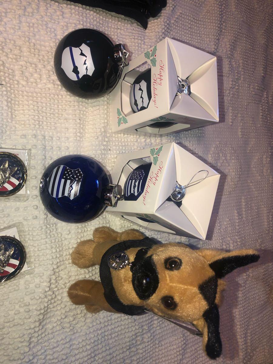Law Enforcement Gift Set For 15 In Aurora CO For Sale Free Nextdoor