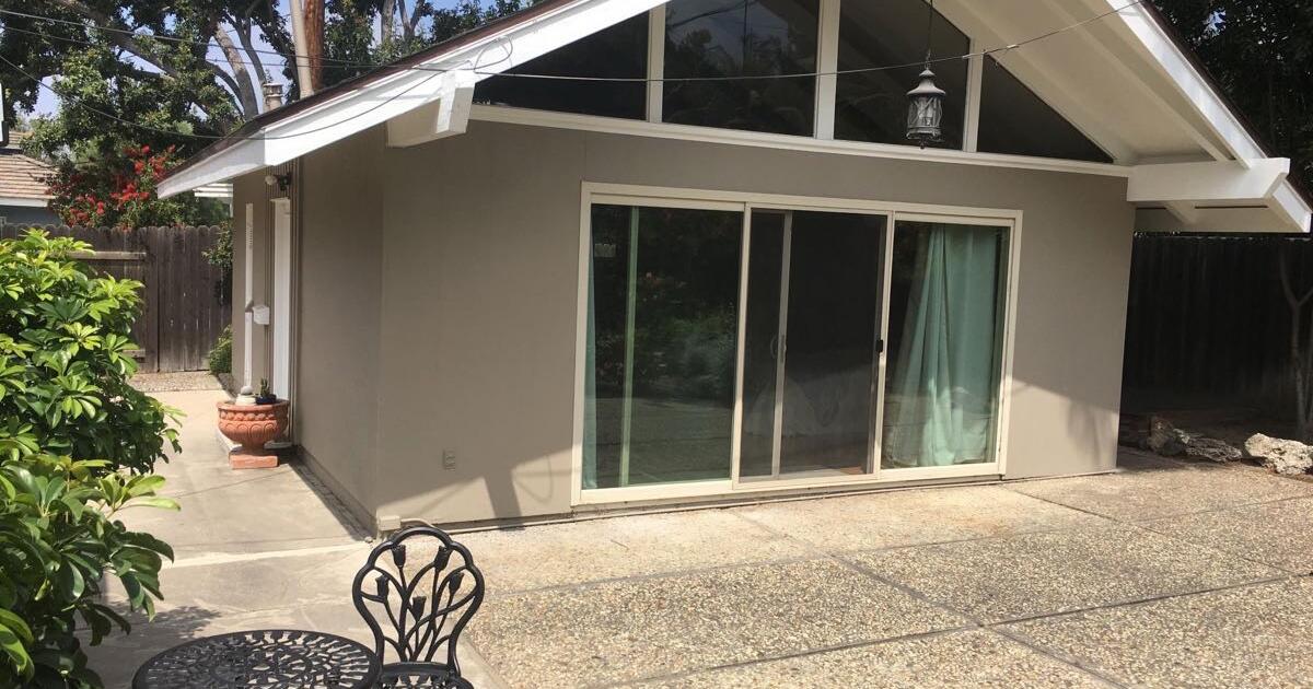 North Tustin (92705) Studio Guesthouse for rent 2050 for 2050 in