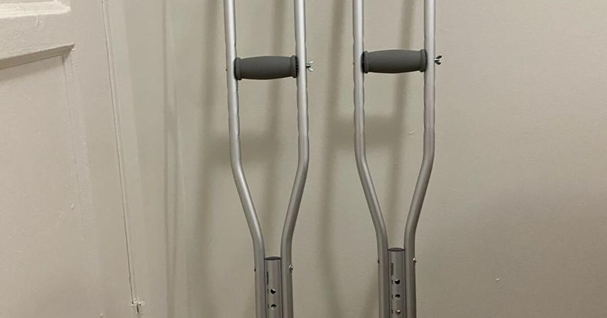 crutches for Free in Los Angeles, CA For Sale & Free — Nextdoor